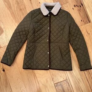 Olive Quilted Women's Jacket with Cream Collar
